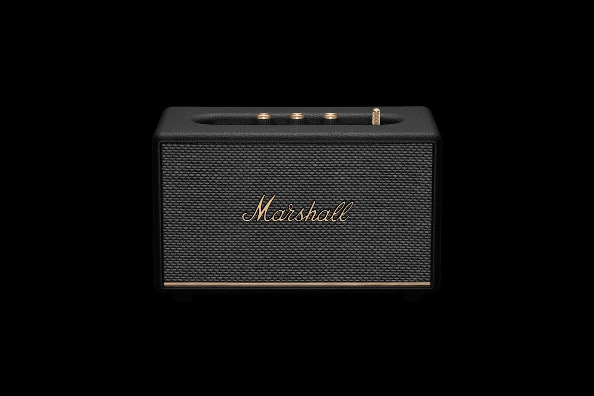 Marshall Acton III — чёрный
